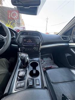 نيسان ماكسيما